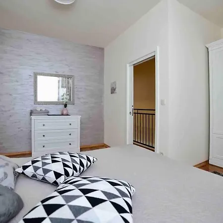 New Renovated Mauri פורץ