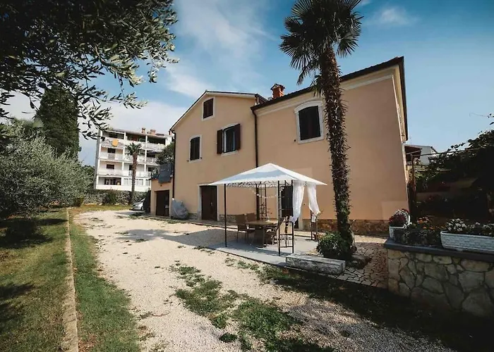 New Renovated Mauri Porec