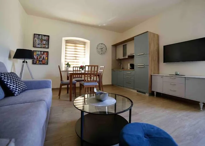 New Renovated Mauri Πόρετς